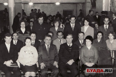 Партийно хозяйственный актив, клуб-«Сахарник»